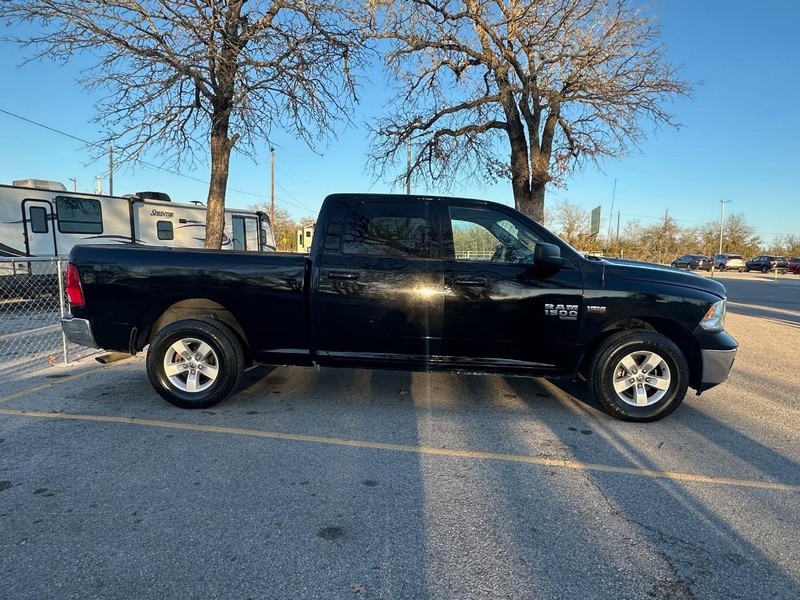 Dodge Ram 1500 Vehicle Full-screen Gallery Image 03