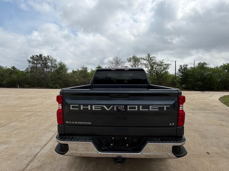 Chevrolet Silverado 1500 Vehicle Full-screen Gallery Image 04