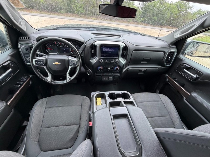 Chevrolet Silverado 1500 Vehicle Full-screen Gallery Image 05