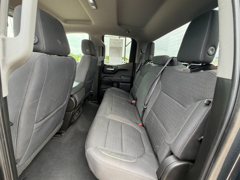 Chevrolet Silverado 1500 Vehicle Full-screen Gallery Image 07