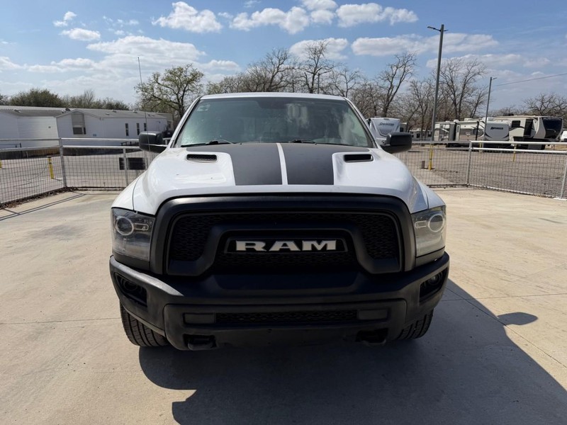 Dodge Ram 1500 Vehicle Full-screen Gallery Image 02