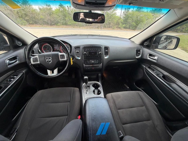 Dodge Durango Vehicle Full-screen Gallery Image 05