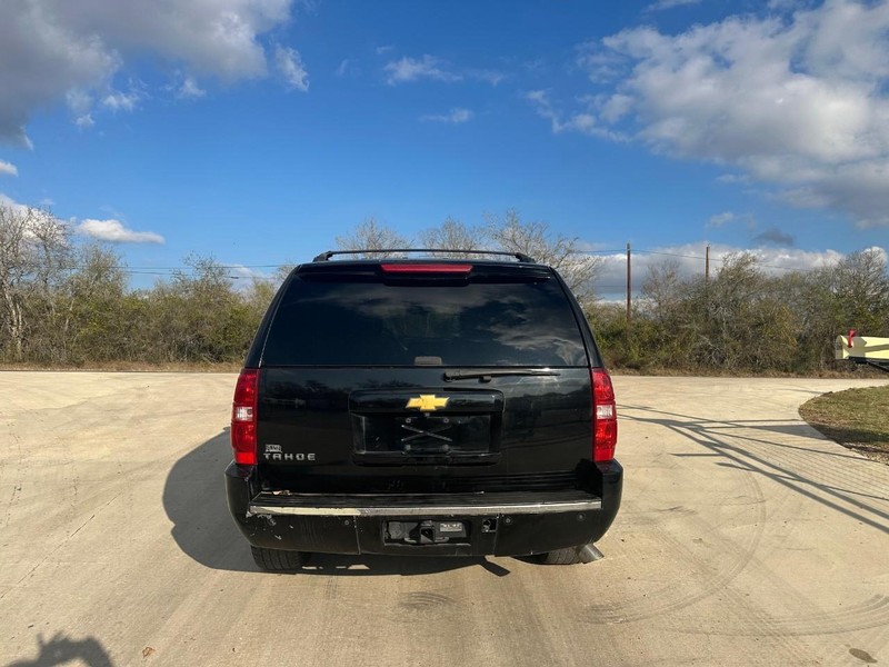 Chevrolet Tahoe Vehicle Full-screen Gallery Image 04