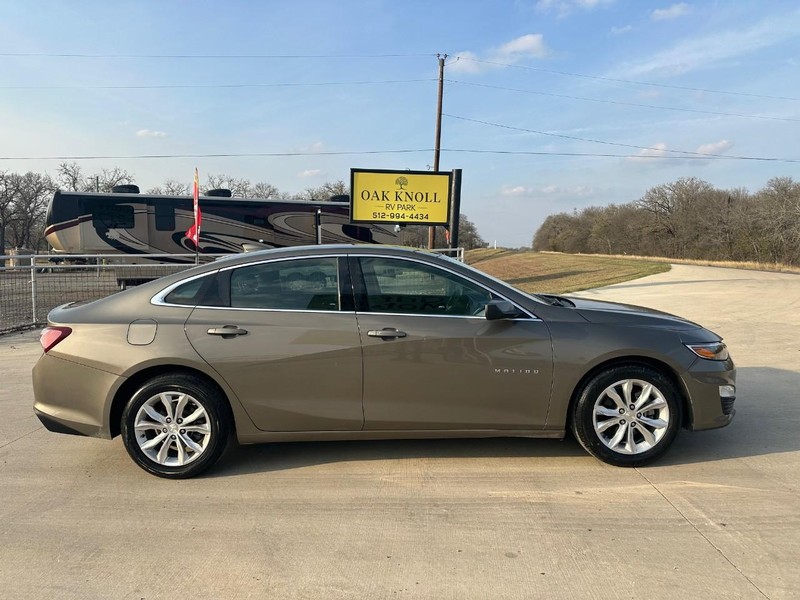 Chevrolet Malibu Vehicle Full-screen Gallery Image 03