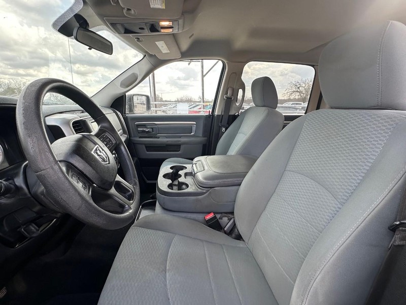 Dodge Ram 1500 Vehicle Full-screen Gallery Image 06