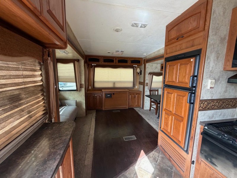 Keystone COPPER CANYON Vehicle Full-screen Gallery Image 06