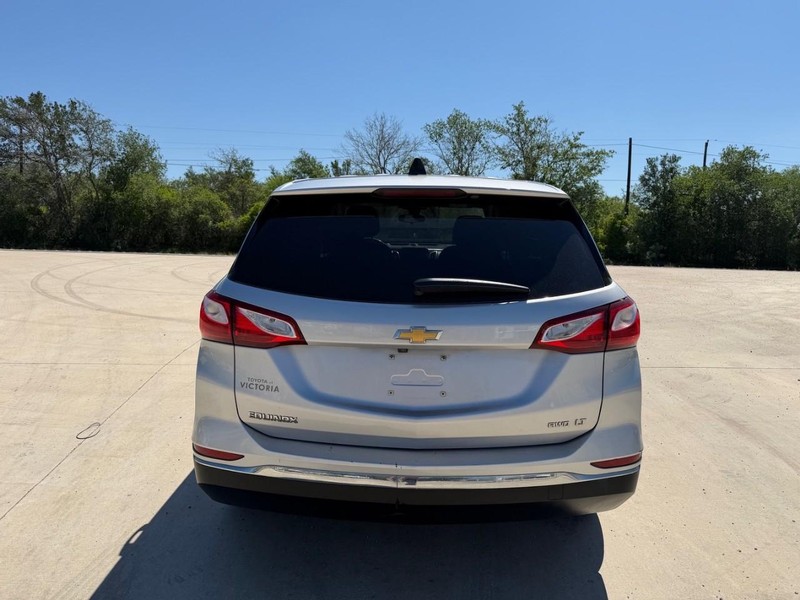 Chevrolet Equinox Vehicle Full-screen Gallery Image 04