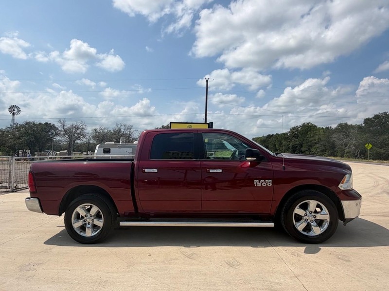 Dodge Ram 1500 Vehicle Full-screen Gallery Image 03