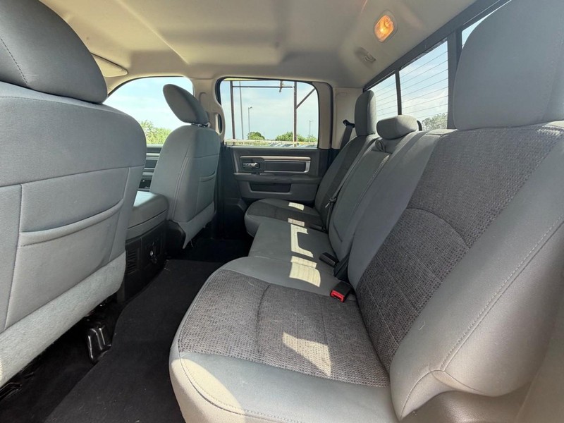Dodge Ram 1500 Vehicle Full-screen Gallery Image 07