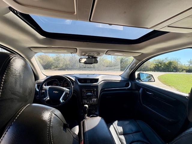 Chevrolet Traverse Vehicle Full-screen Gallery Image 05