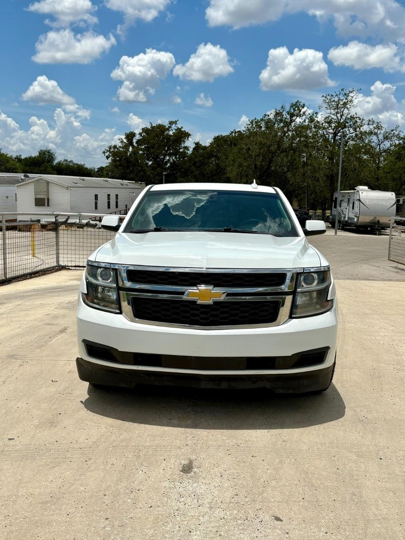Chevrolet Tahoe Vehicle Full-screen Gallery Image 02