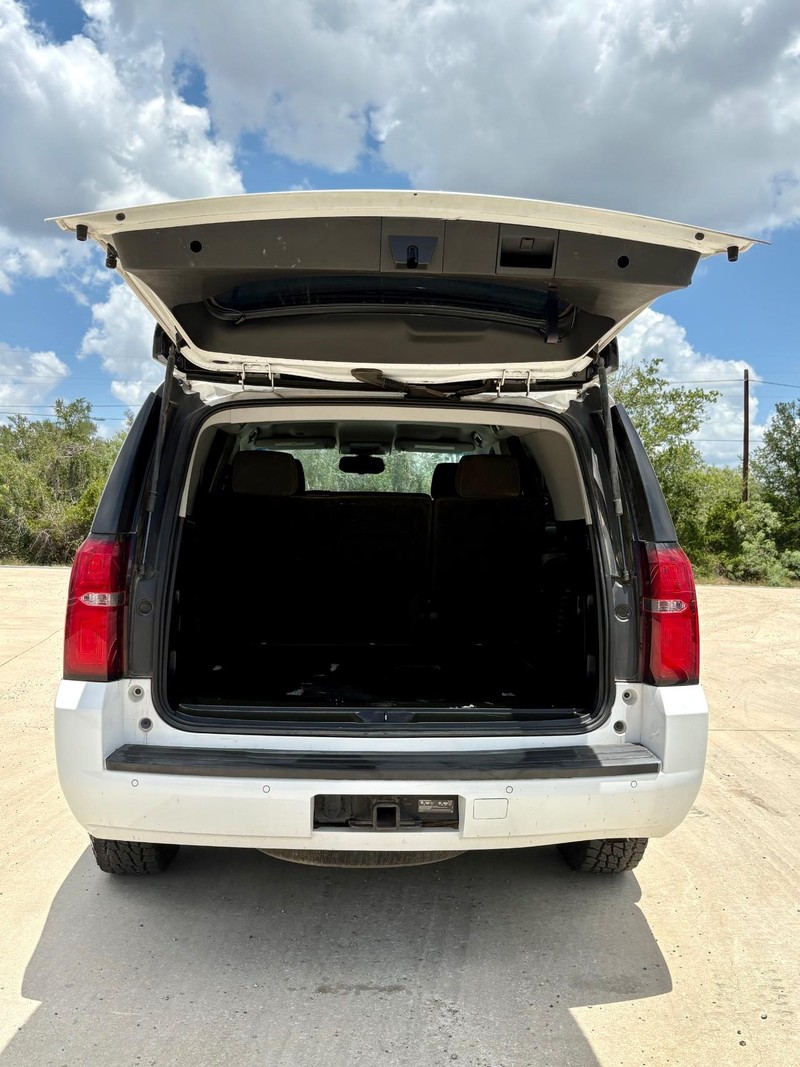 Chevrolet Tahoe Vehicle Full-screen Gallery Image 05
