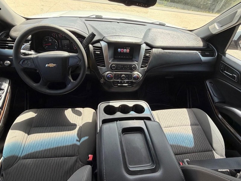 Chevrolet Tahoe Vehicle Full-screen Gallery Image 06