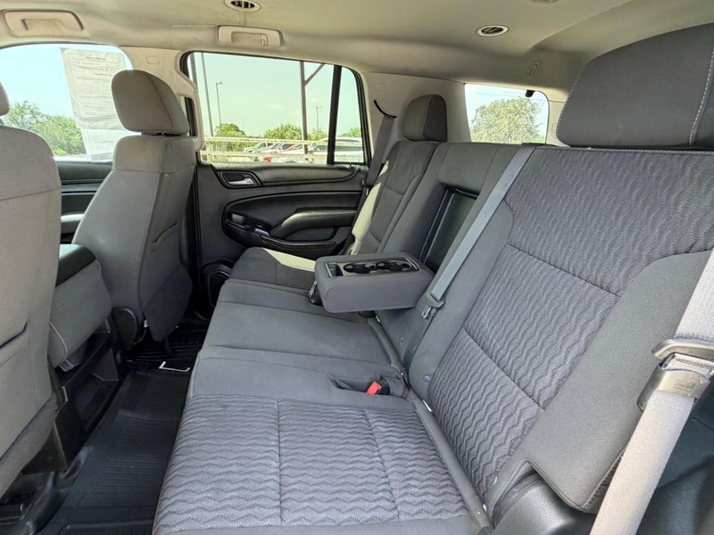 Chevrolet Tahoe Vehicle Full-screen Gallery Image 08