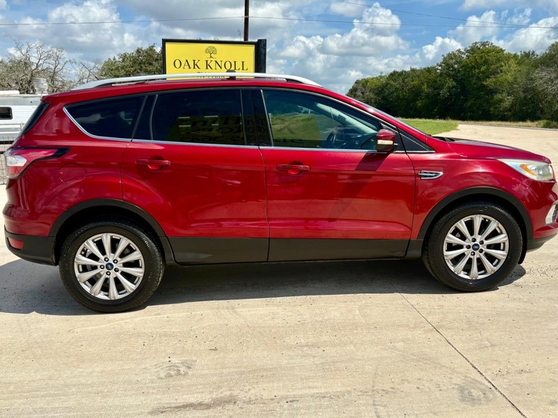 Ford Escape Vehicle Full-screen Gallery Image 03
