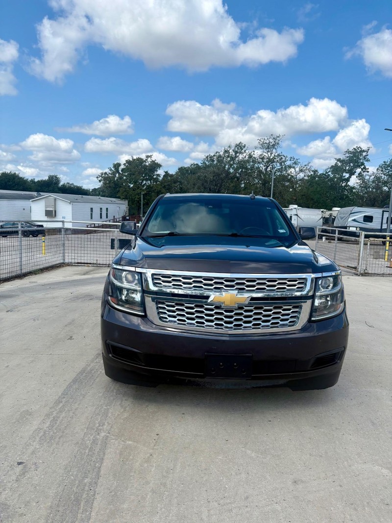Chevrolet Tahoe Vehicle Full-screen Gallery Image 02