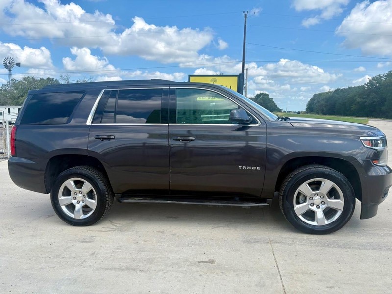 Chevrolet Tahoe Vehicle Full-screen Gallery Image 03