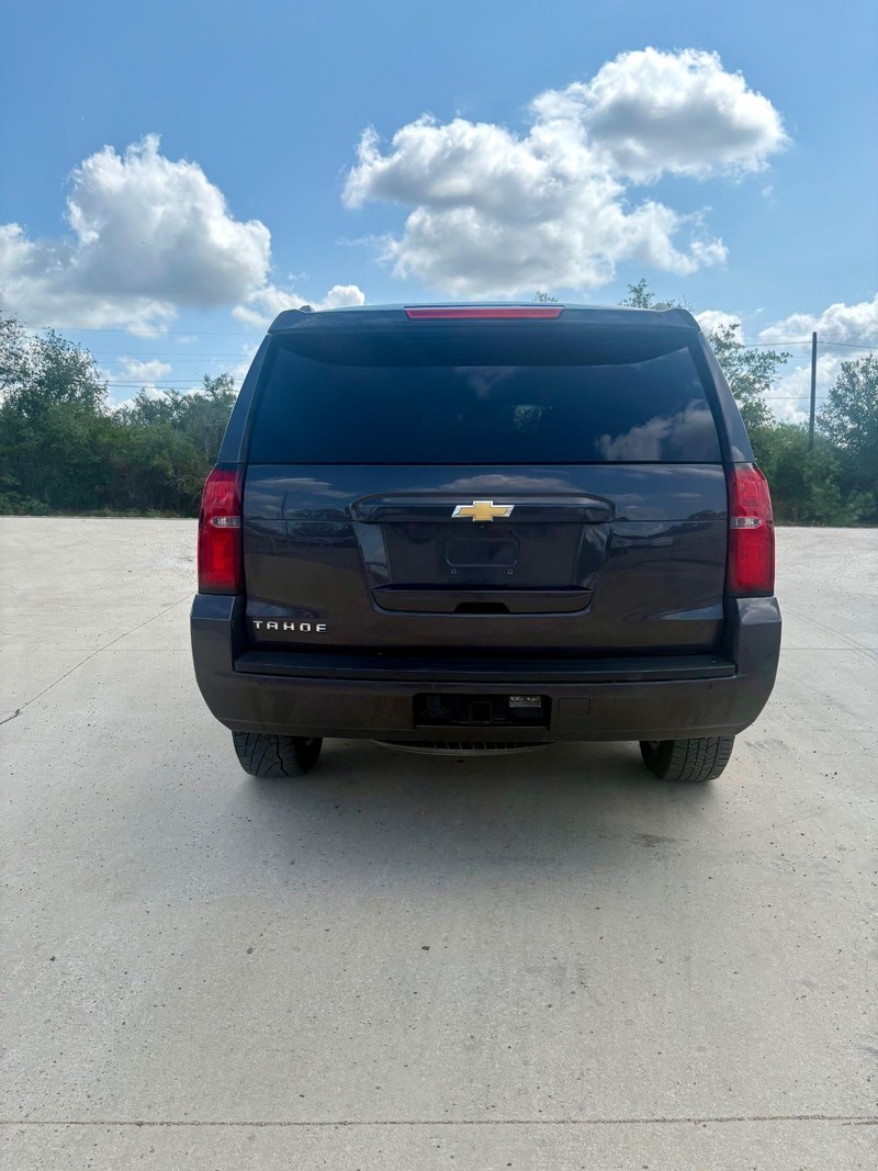 Chevrolet Tahoe Vehicle Full-screen Gallery Image 04