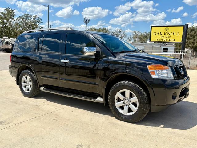 Nissan Armada Vehicle Full-screen Gallery Image 03