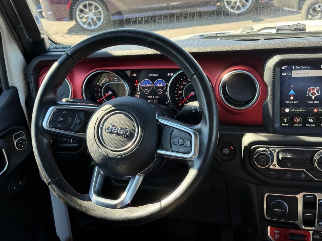 Jeep Gladiator Vehicle Full-screen Gallery Image 11