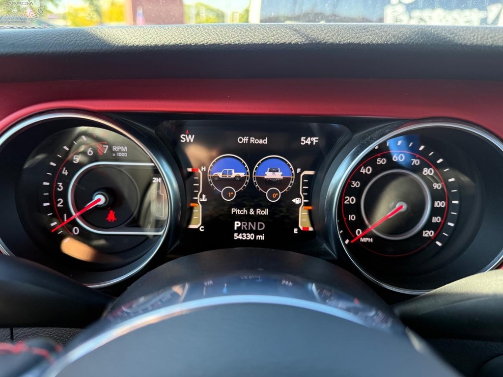 Jeep Gladiator Vehicle Full-screen Gallery Image 17