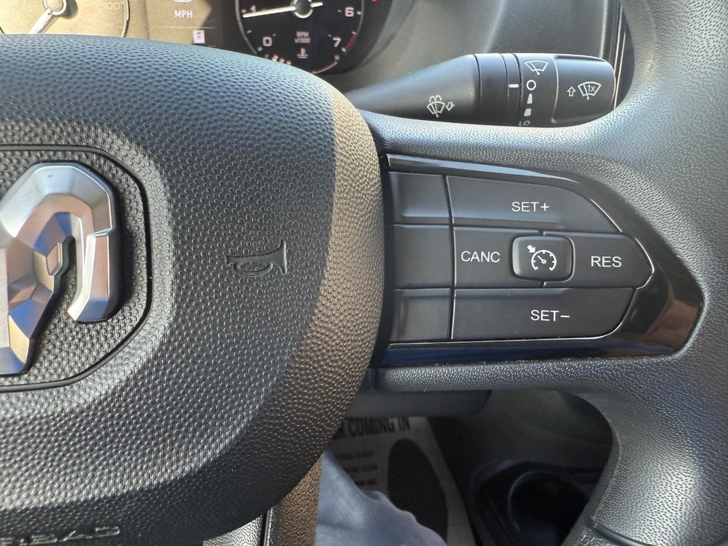 Ram ProMaster Cargo Van Vehicle Full-screen Gallery Image 16