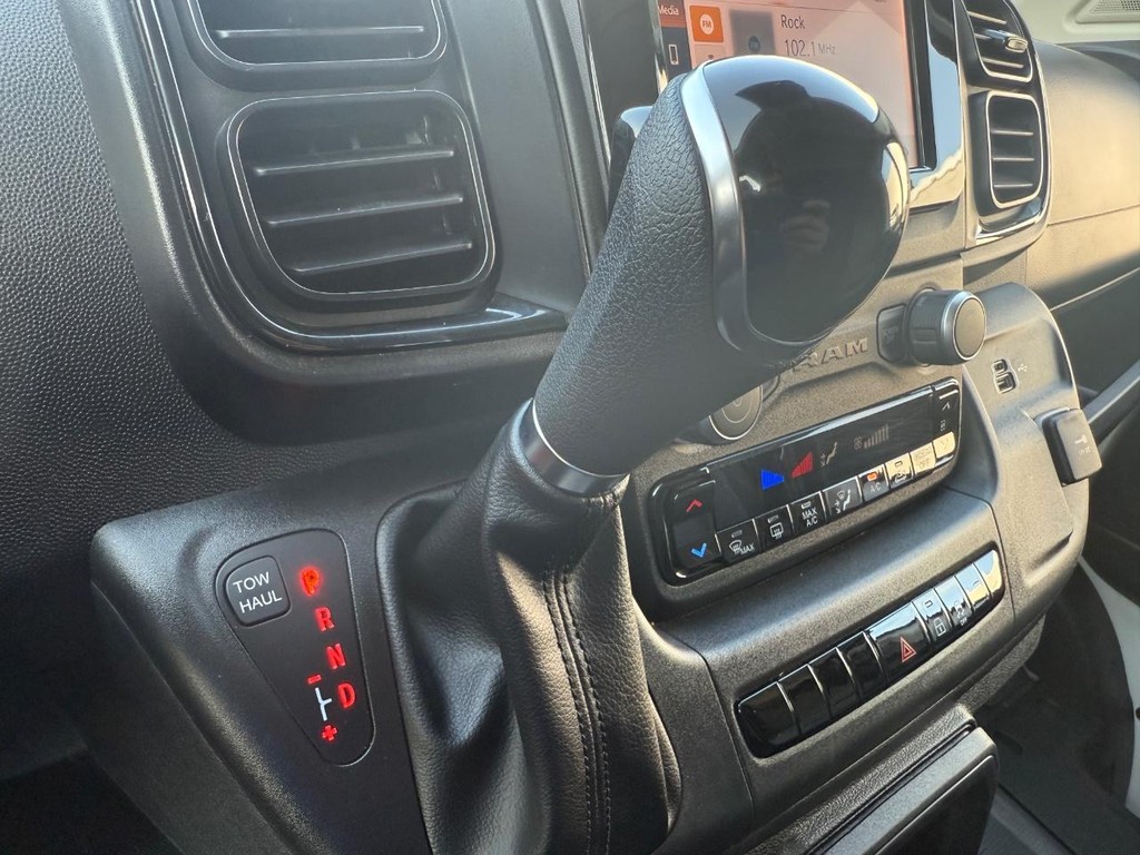 Ram ProMaster Cargo Van Vehicle Full-screen Gallery Image 20