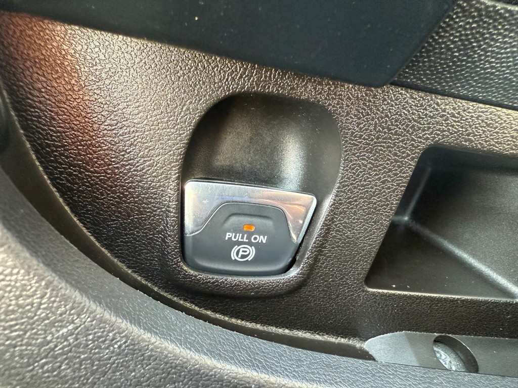 Ram ProMaster Cargo Van Vehicle Full-screen Gallery Image 22