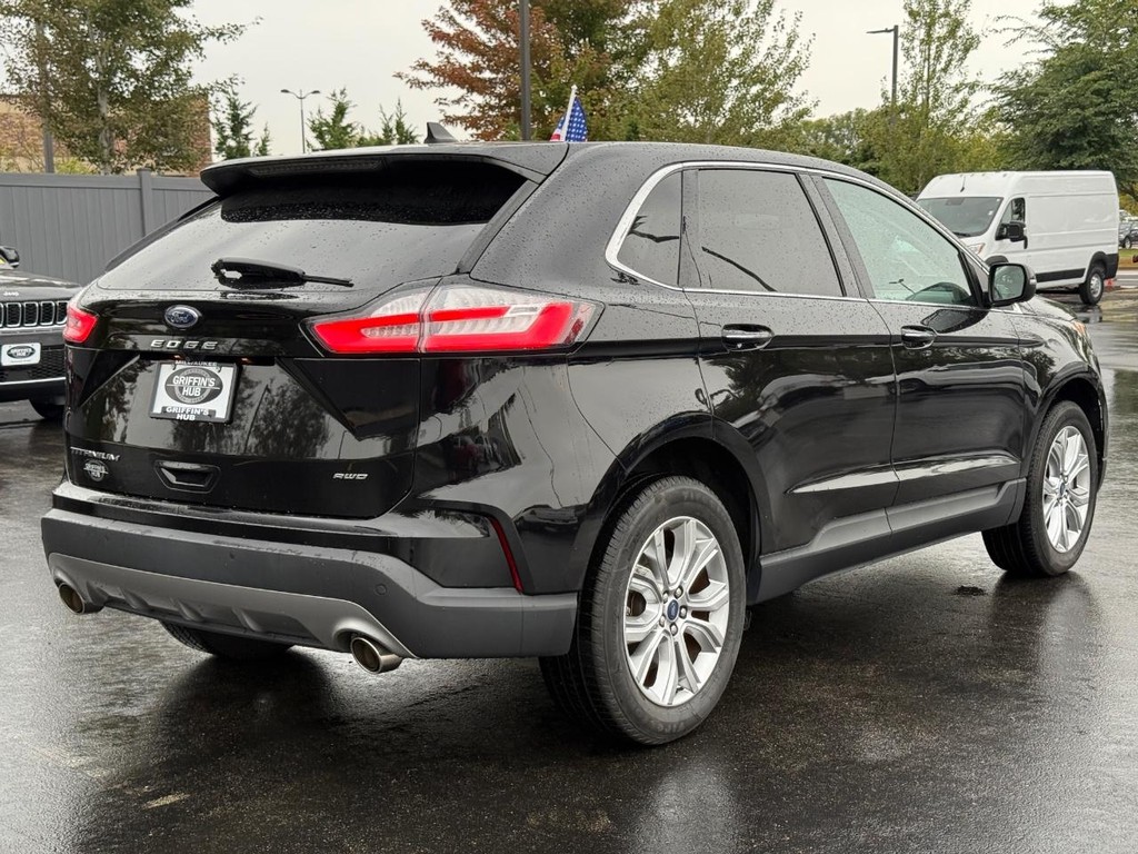 Ford Edge Vehicle Full-screen Gallery Image 04