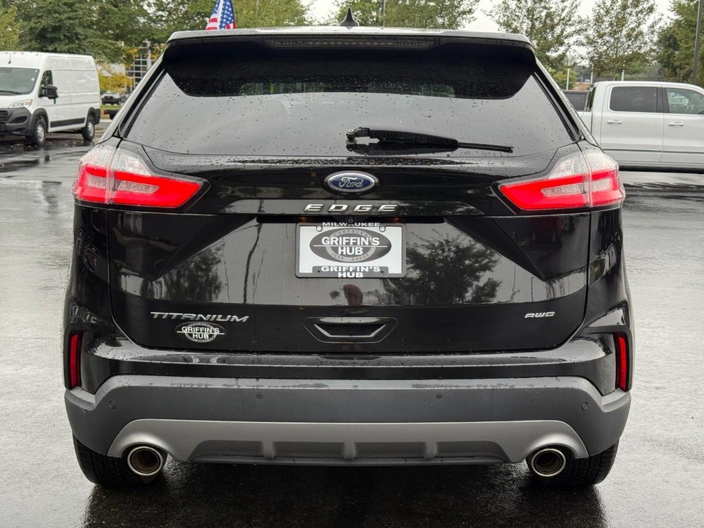 Ford Edge Vehicle Full-screen Gallery Image 05