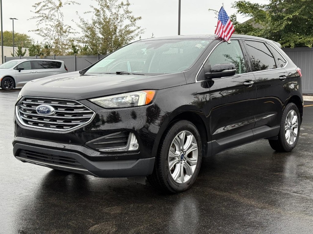Ford Edge Vehicle Full-screen Gallery Image 09