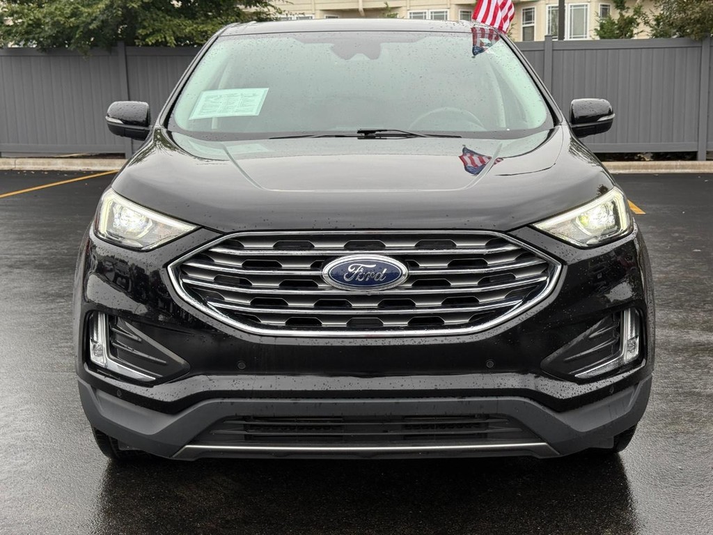 Ford Edge Vehicle Full-screen Gallery Image 10