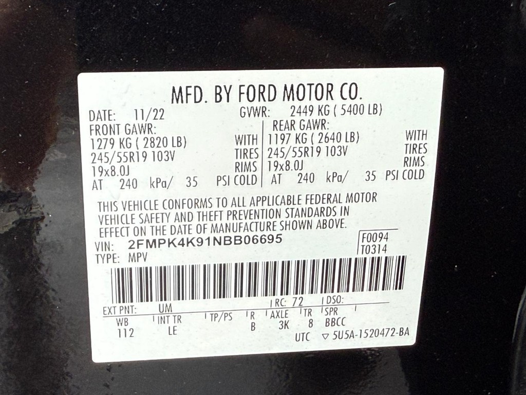 Ford Edge Vehicle Full-screen Gallery Image 27