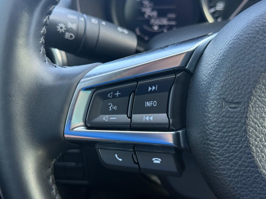 FIAT 124 Spider Vehicle Full-screen Gallery Image 13