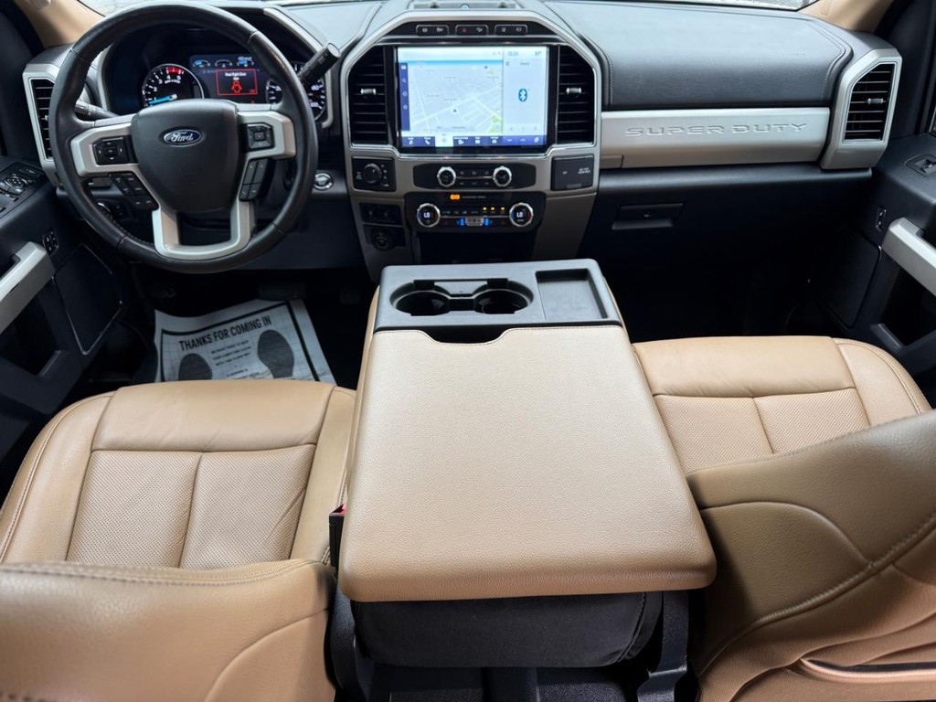 Ford Super Duty F-250 SRW Vehicle Full-screen Gallery Image 14