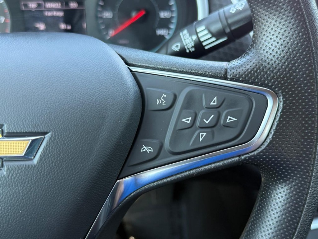 Chevrolet Malibu Vehicle Full-screen Gallery Image 16