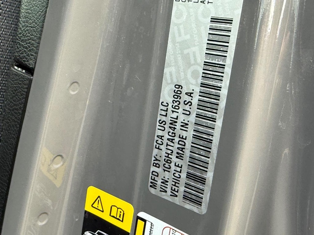 Jeep Gladiator Vehicle Full-screen Gallery Image 24