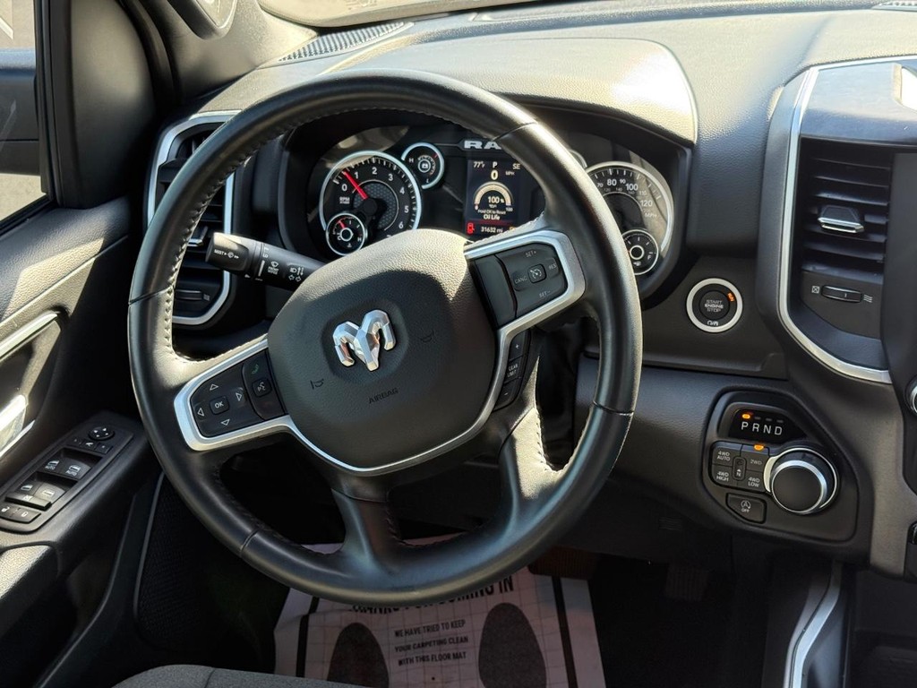 Ram 1500 Vehicle Full-screen Gallery Image 10