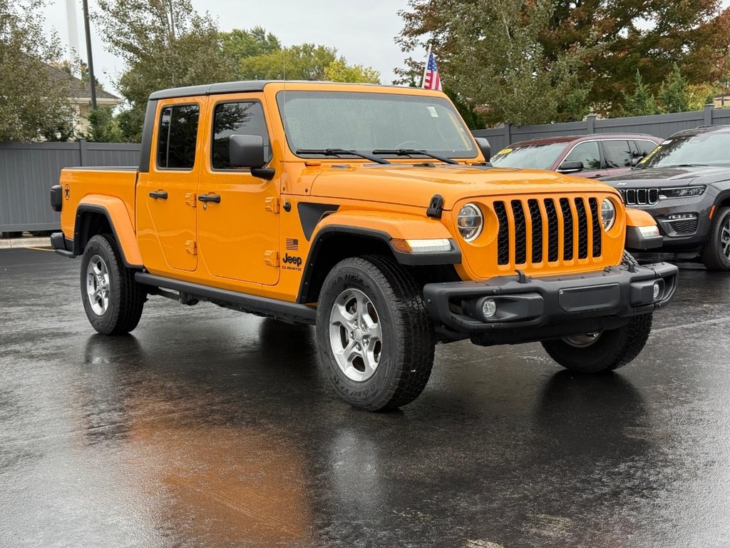 Jeep Gladiator Vehicle Full-screen Gallery Image 02