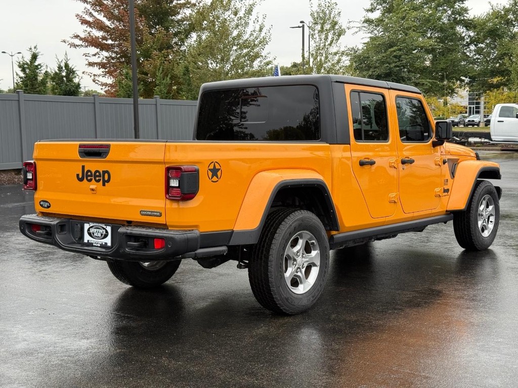 Jeep Gladiator Vehicle Full-screen Gallery Image 04
