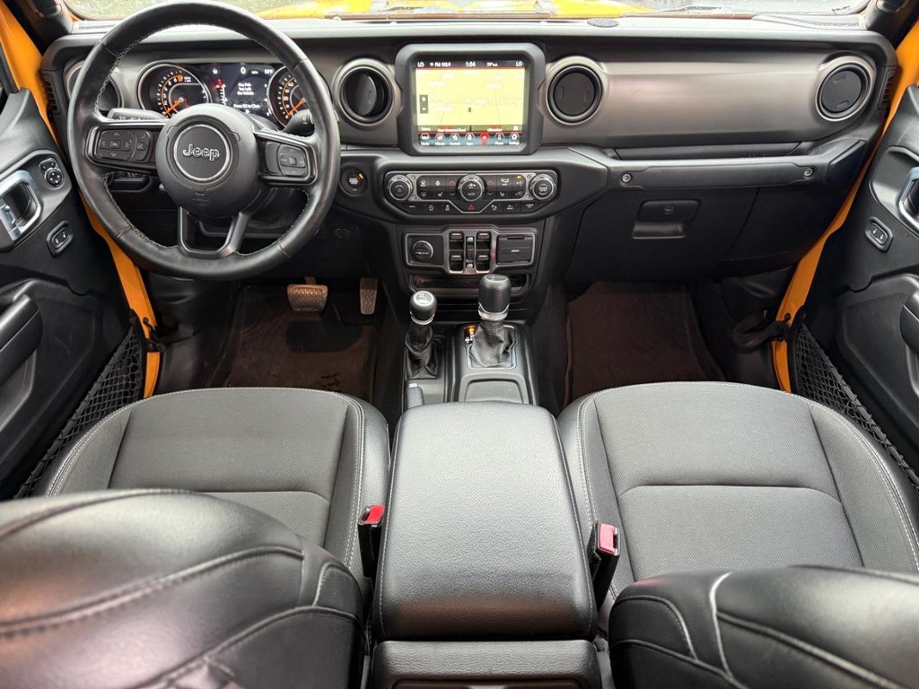 Jeep Gladiator Vehicle Full-screen Gallery Image 13