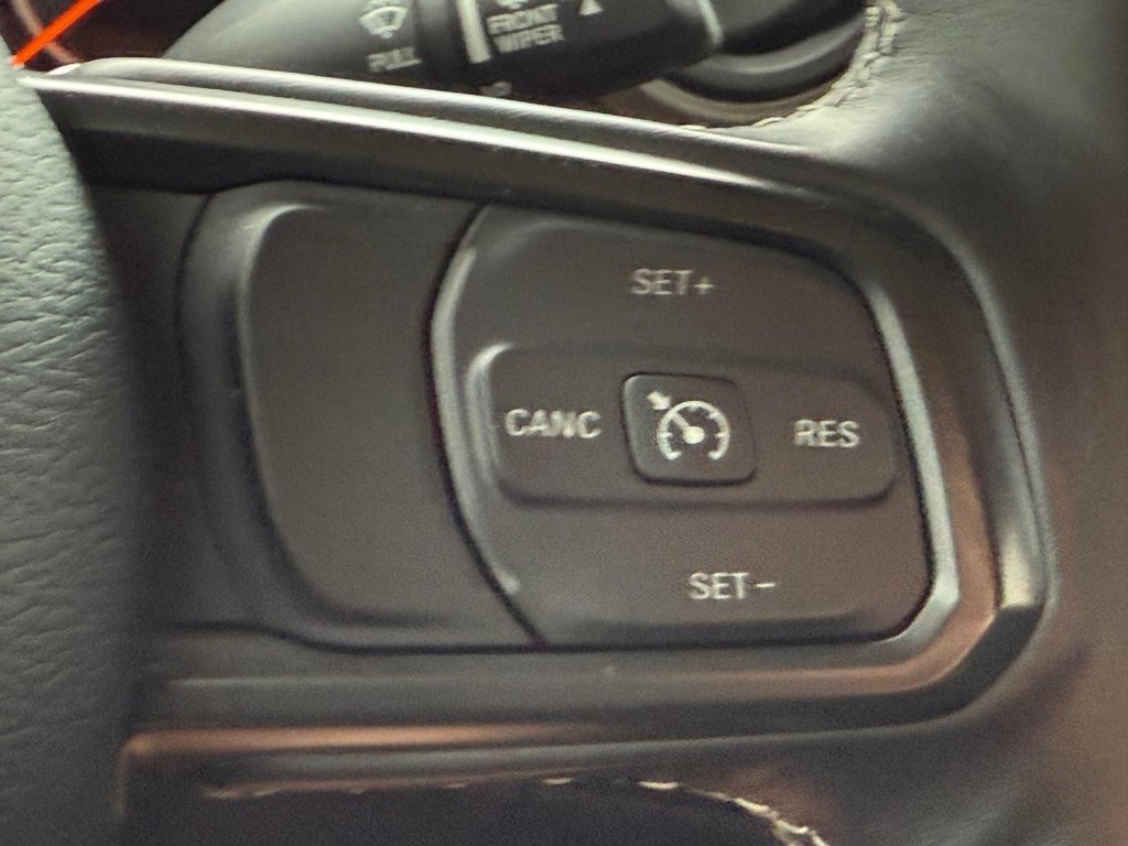 Jeep Gladiator Vehicle Full-screen Gallery Image 16