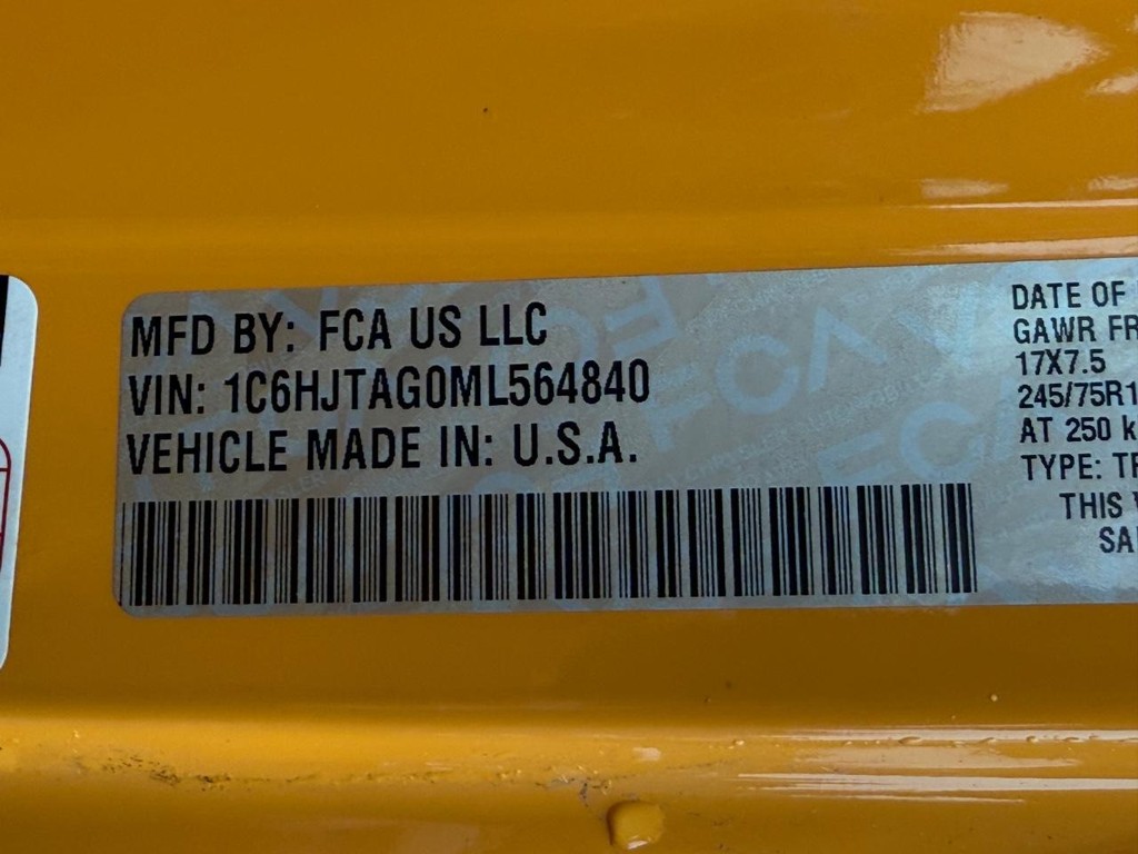 Jeep Gladiator Vehicle Full-screen Gallery Image 28