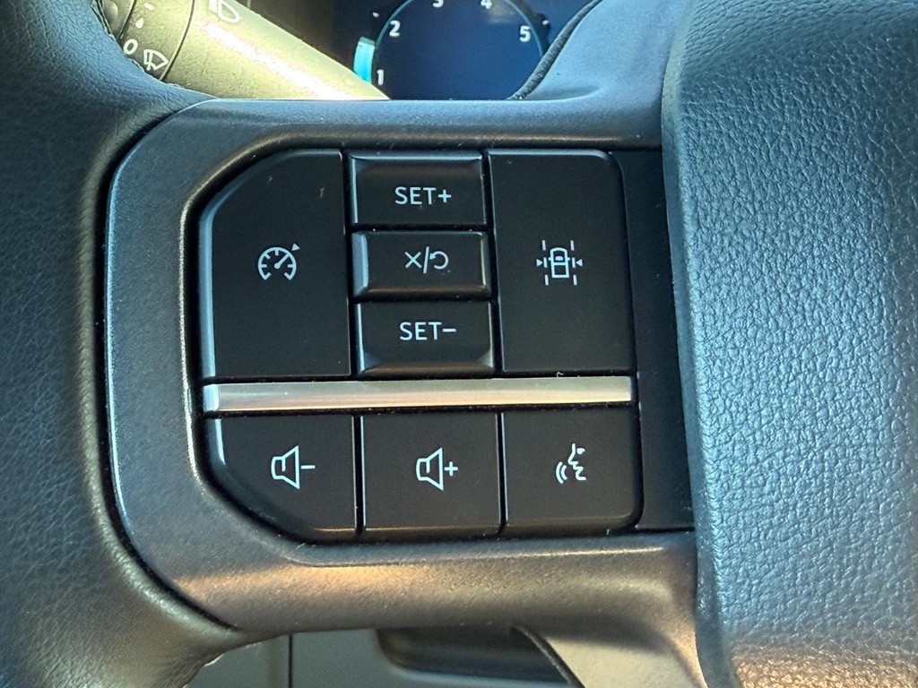 Ford F-150 Vehicle Full-screen Gallery Image 14