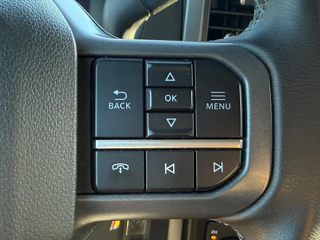 Ford F-150 Vehicle Full-screen Gallery Image 15