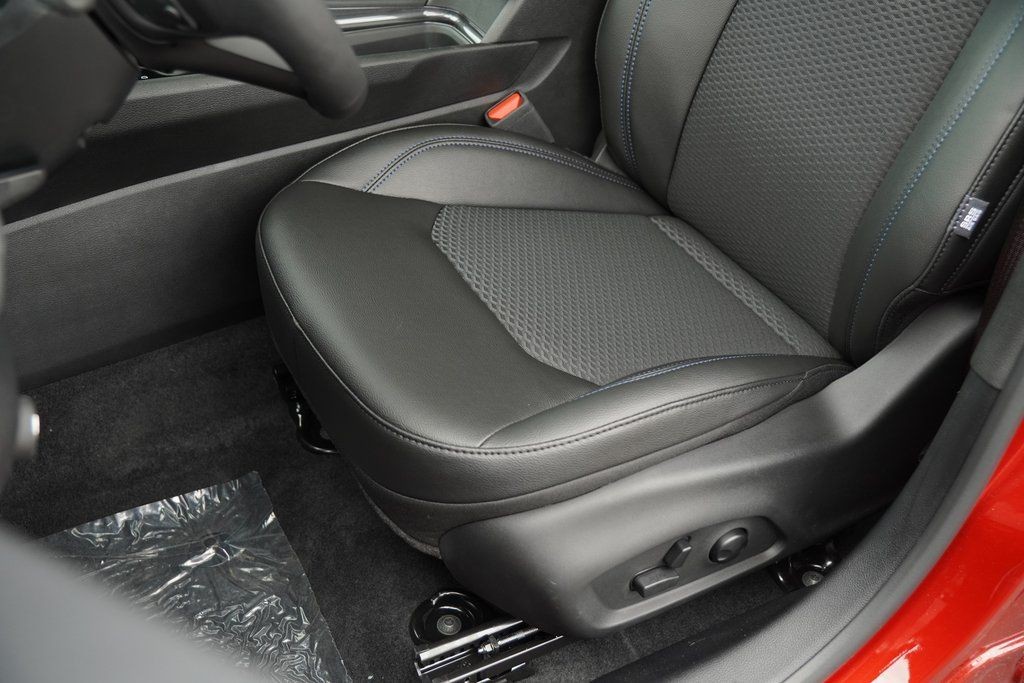 Jeep Compass Vehicle Full-screen Gallery Image 08