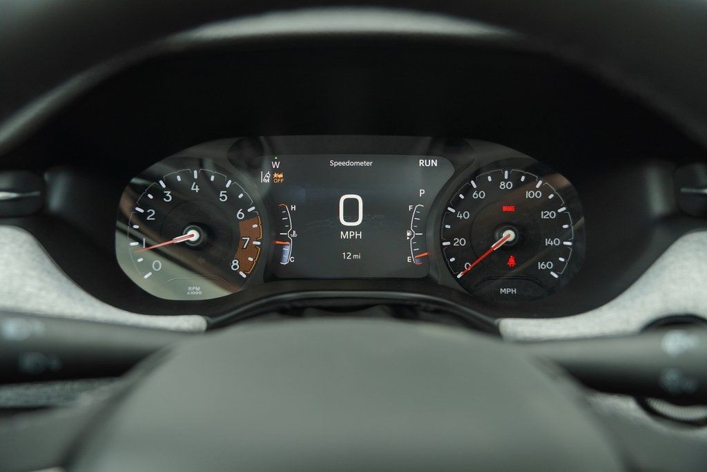 Jeep Compass Vehicle Full-screen Gallery Image 14