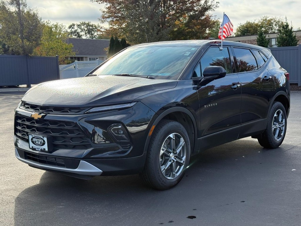 Chevrolet Blazer Vehicle Full-screen Gallery Image 09