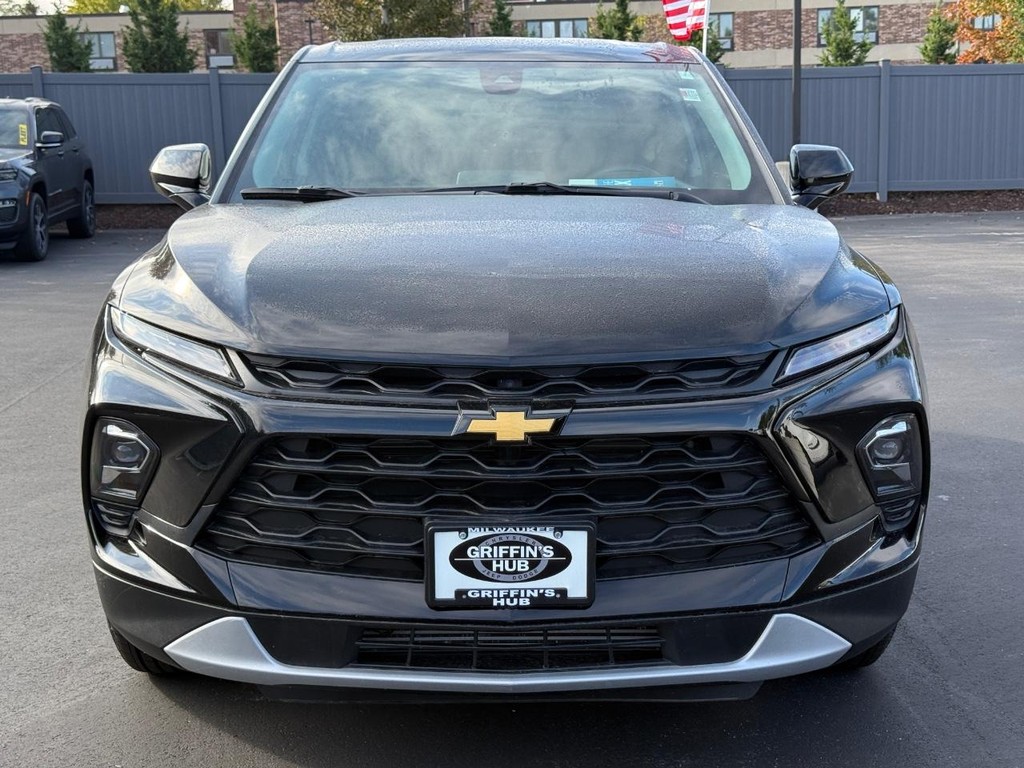 Chevrolet Blazer Vehicle Full-screen Gallery Image 10