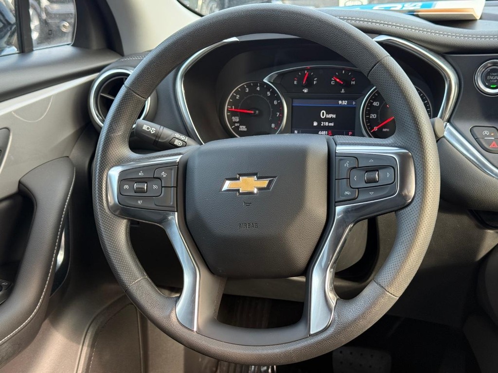 Chevrolet Blazer Vehicle Full-screen Gallery Image 13